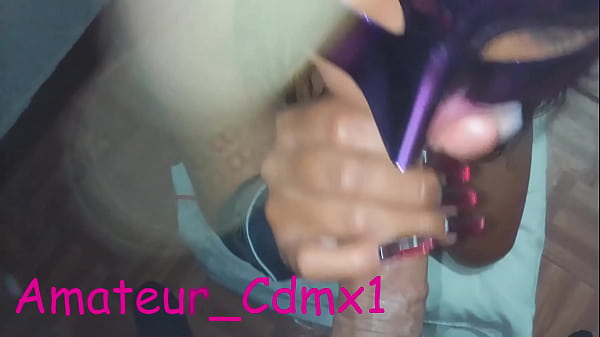 Colaboracion #3: Otra suscriptora otaku del canal viene a CDMX a darnos clases orales con antifaz