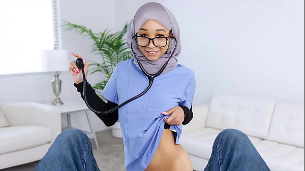Hijab Nurse Agrees to Let Her Patient Bang Her to Fully Examine His Sexual Performance! – Hijablust